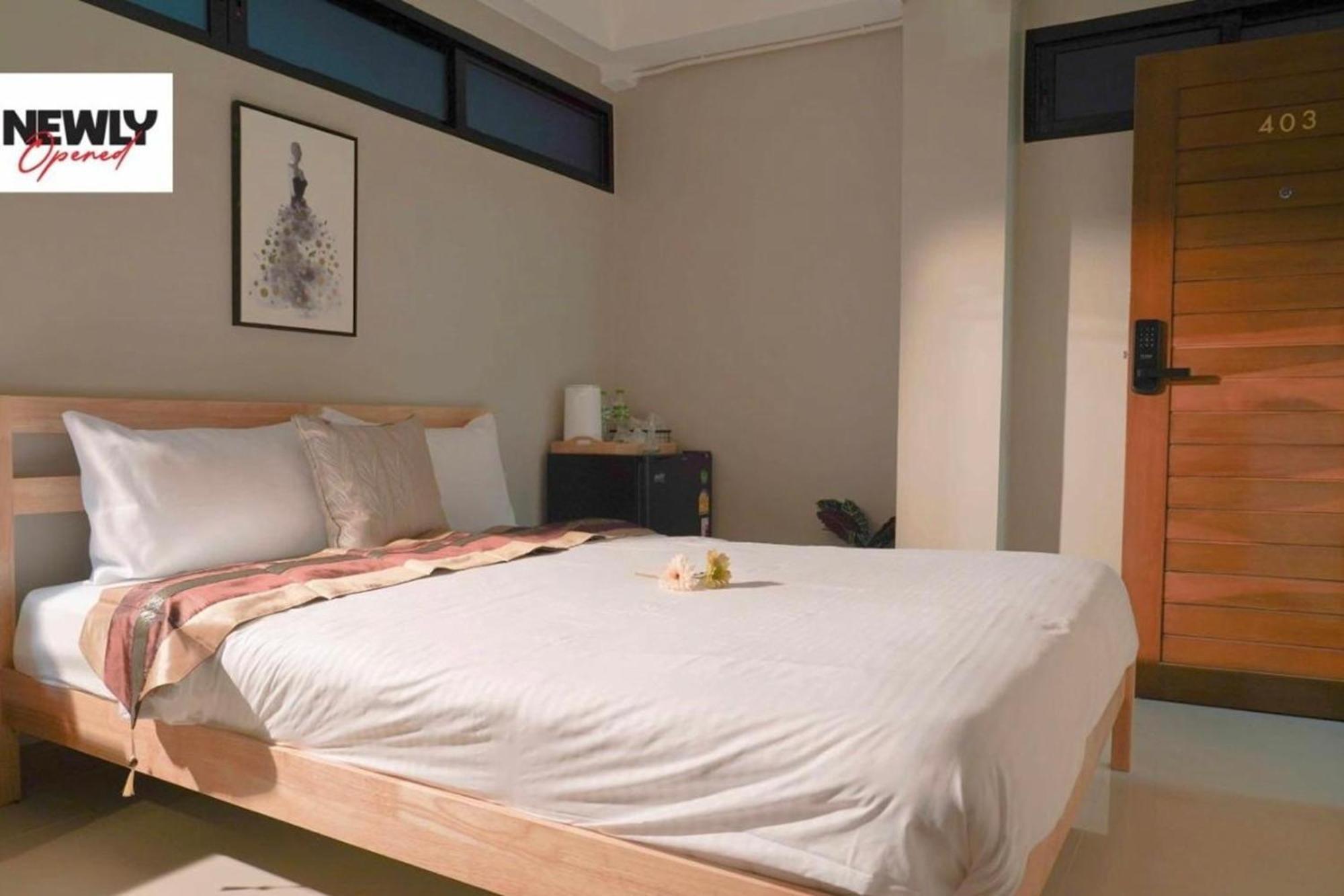 Bnb98 Silom Hotel Bangkok Exterior photo