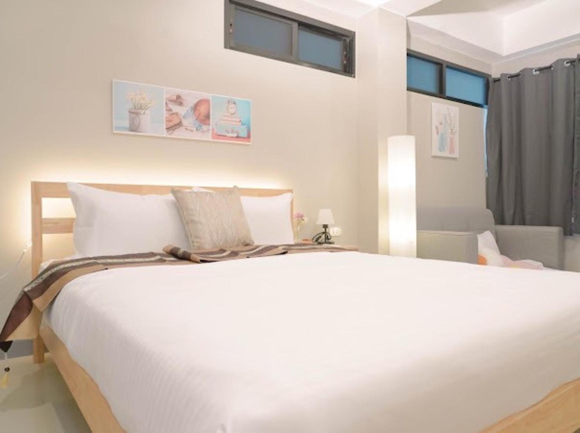 Bnb98 Silom Hotel Bangkok Exterior photo