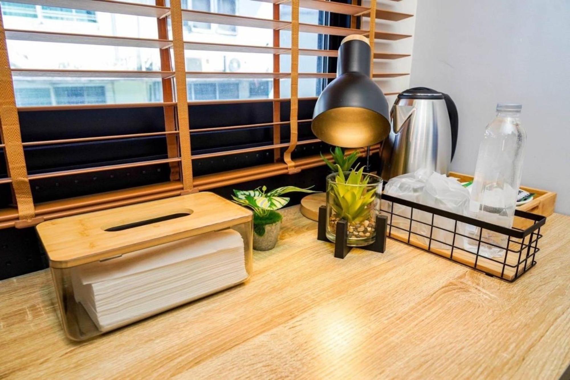 Bnb98 Silom Hotel Bangkok Exterior photo